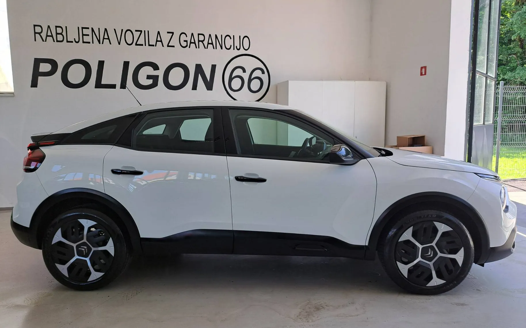 Zunanja slika - Citroën C3 Aircross - C4 Feel 1.5 BlueHDI-1 LASTNIK-KAMERA-FULL LED - 1