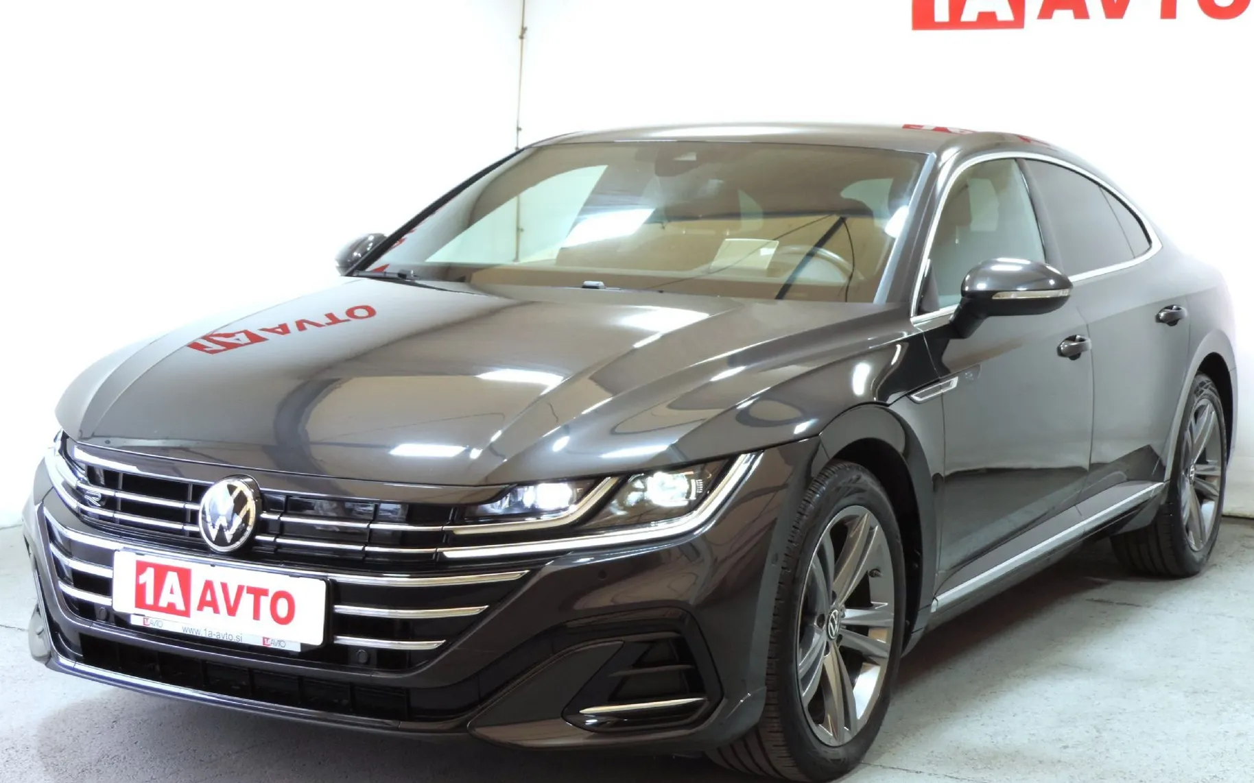 Zunanja slika - VW Arteon - 1.4 TSI eHybrid avt.160kW R-Line PRIKLJUČNI HYBRID - 1