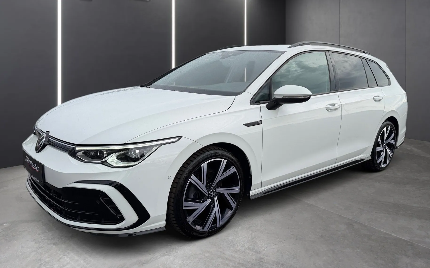 Zunanja slika - Volkswagen Golf Variant - 1.5 eTSI R-Line DSG - 1