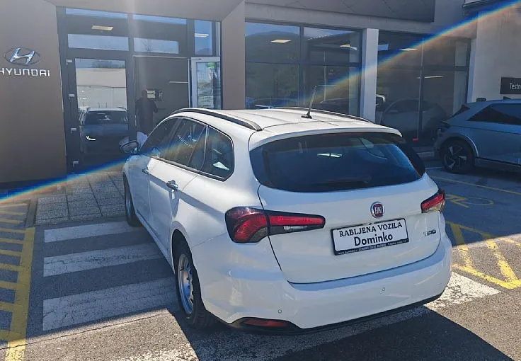 Zunanja slika - Fiat Tipo - SW 1.6 Multijet City°°Kamera°°1.Lastnik°°66.000KM - 4