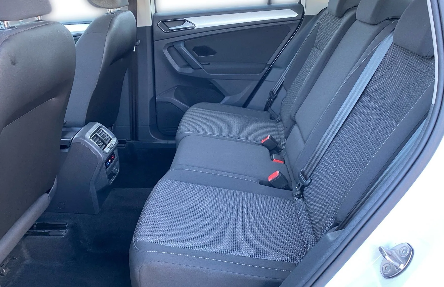 Zunanja slika - VW Tiguan - 1.4 TSI BMT Trendline... - 11