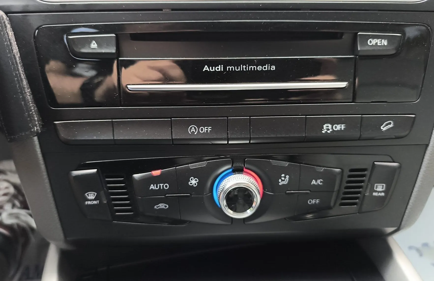 Zunanja slika - Audi Q5 - quattro 2.0 TDI Business Plus- SAMO 175 TKM - 15