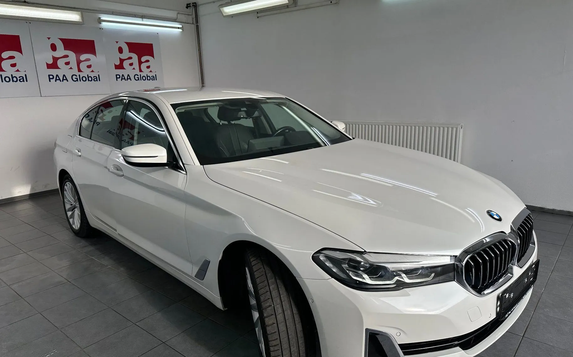 Zunanja slika - BMW 5 Series ActiveHybrid - 530e xDrive LUXURY.KAMERA.NAVI.USNJE.LED.AL - 2