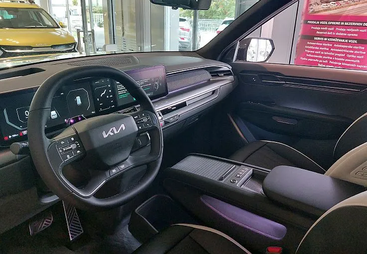 Zunanja slika - KIA EV9 - Premium panorama + V2L - 4
