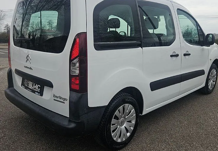 Zunanja slika - Citroën Berlingo - Feel 1.6 BlueHDi 99ks °1-LASTNIK° °NAVIGACIJA° - 4