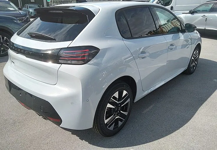 Zunanja slika - Peugeot 208 - ALLURE PureTech 100-KAMERA 360-NAVI - 3