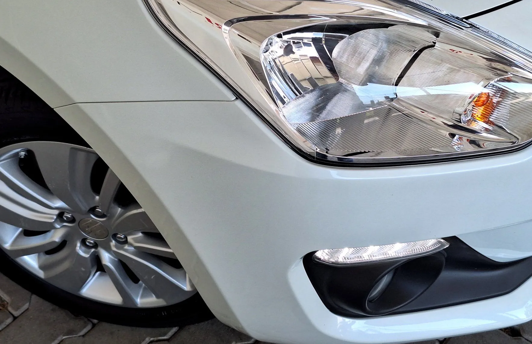 Zunanja slika - Suzuki Swift - 1.2 VVT AllGrip Premium•SLO•4X4•GRET.SEDEŽEV• - 7
