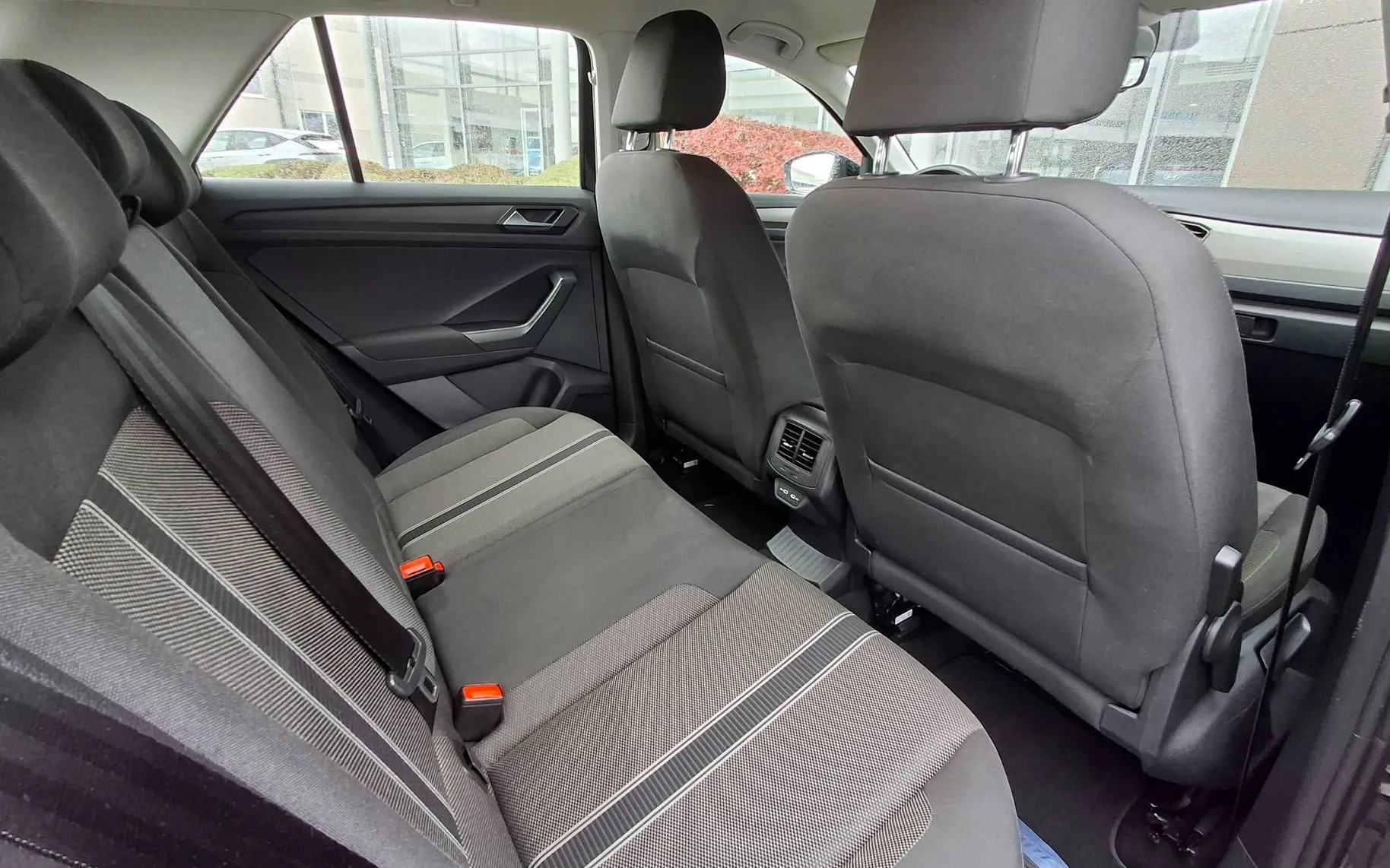 Zunanja slika - VW T-Roc - 2.0 TDI SCR Style 116 NAVI  KAM  ACC. - 11