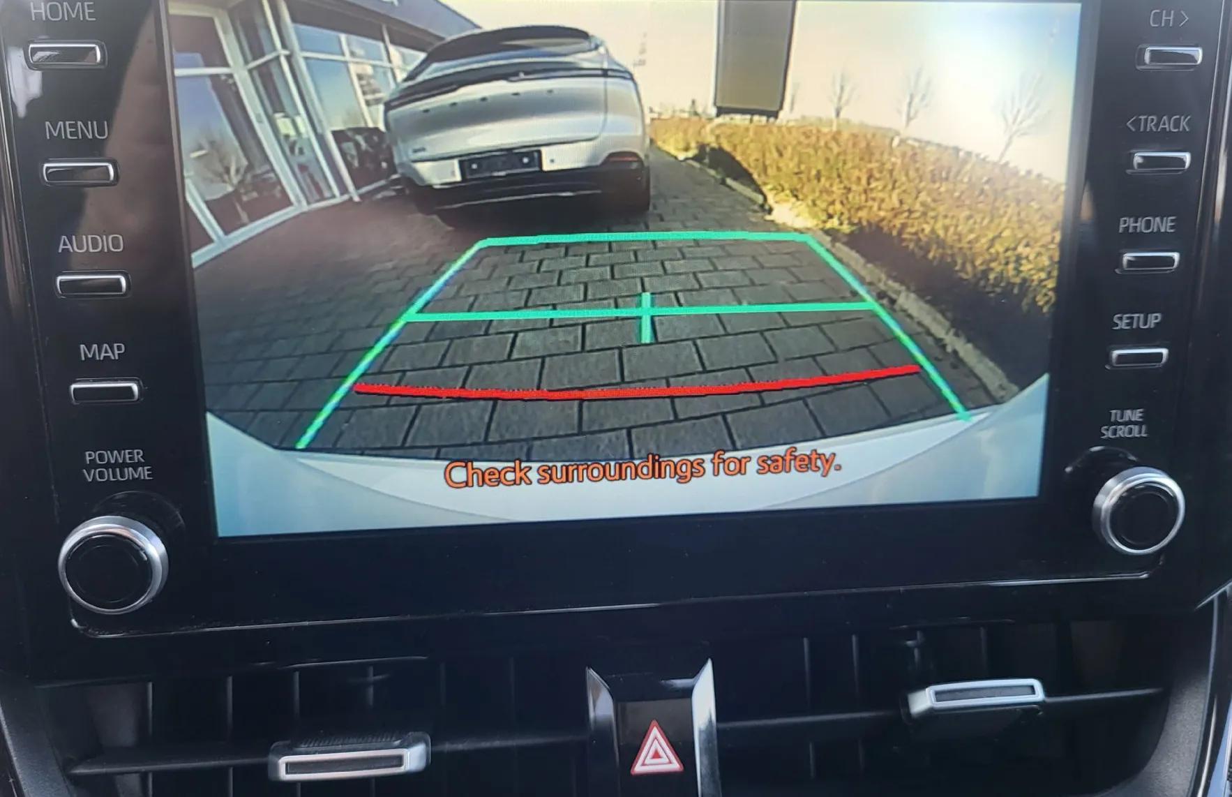 Zunanja slika - Toyota Corolla - 1.8 Hybrid 1 last-navi-alu-kamera-temp-acc-led - 13