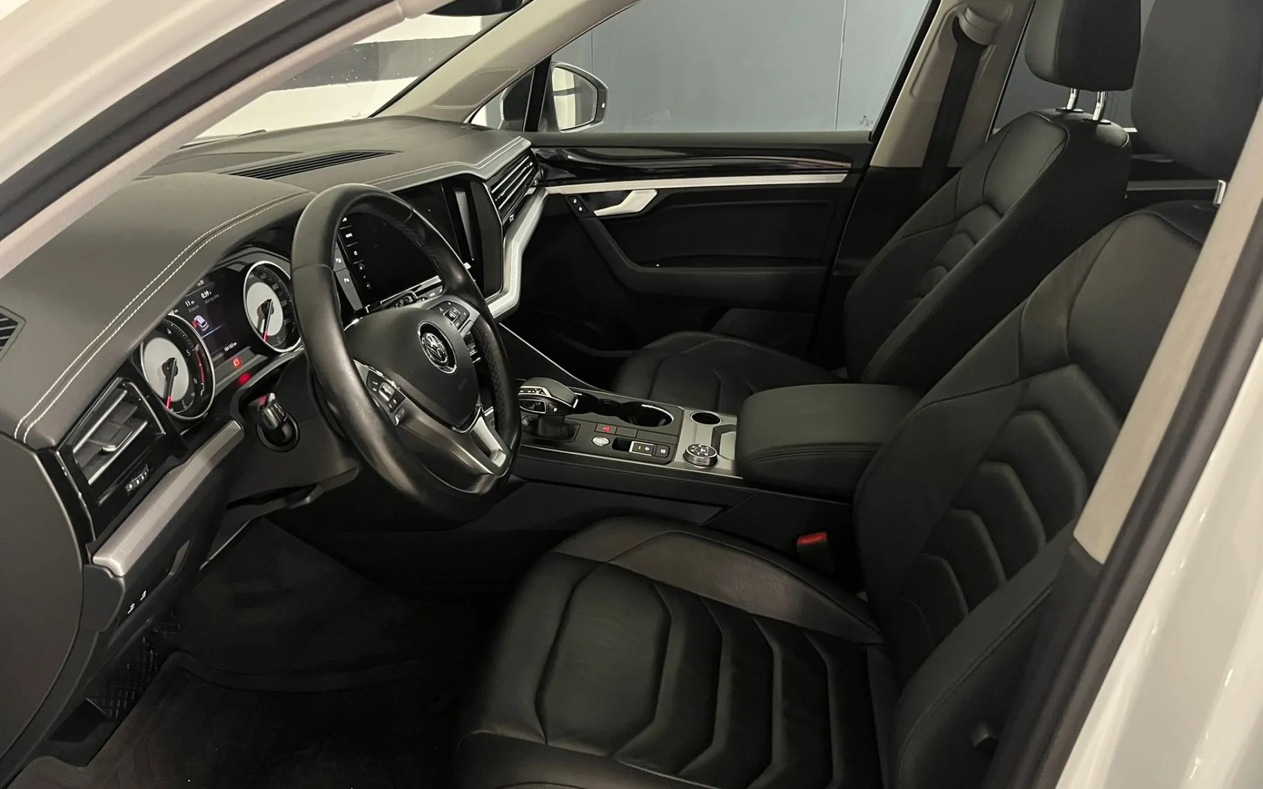 Zunanja slika - VW Touareg - V6 TDI - 4M - VLEČNA KLJUKA - SERVISNA KNJIGA - - 7