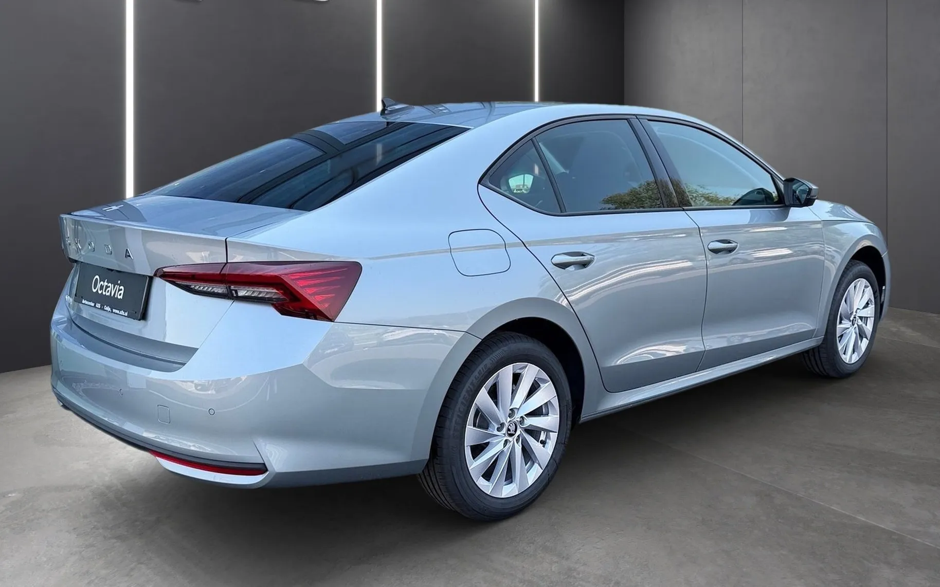 Zunanja slika - Škoda Octavia - 2.0 TDI Family DSG - 3