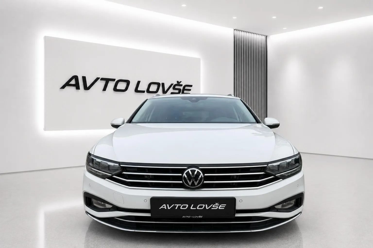 Zunanja slika - Volkswagen Passat Variant - 2.0 TDI BMT SCR Elegance DSG-1 LASTNIK-VIRTUAL-LED - 3