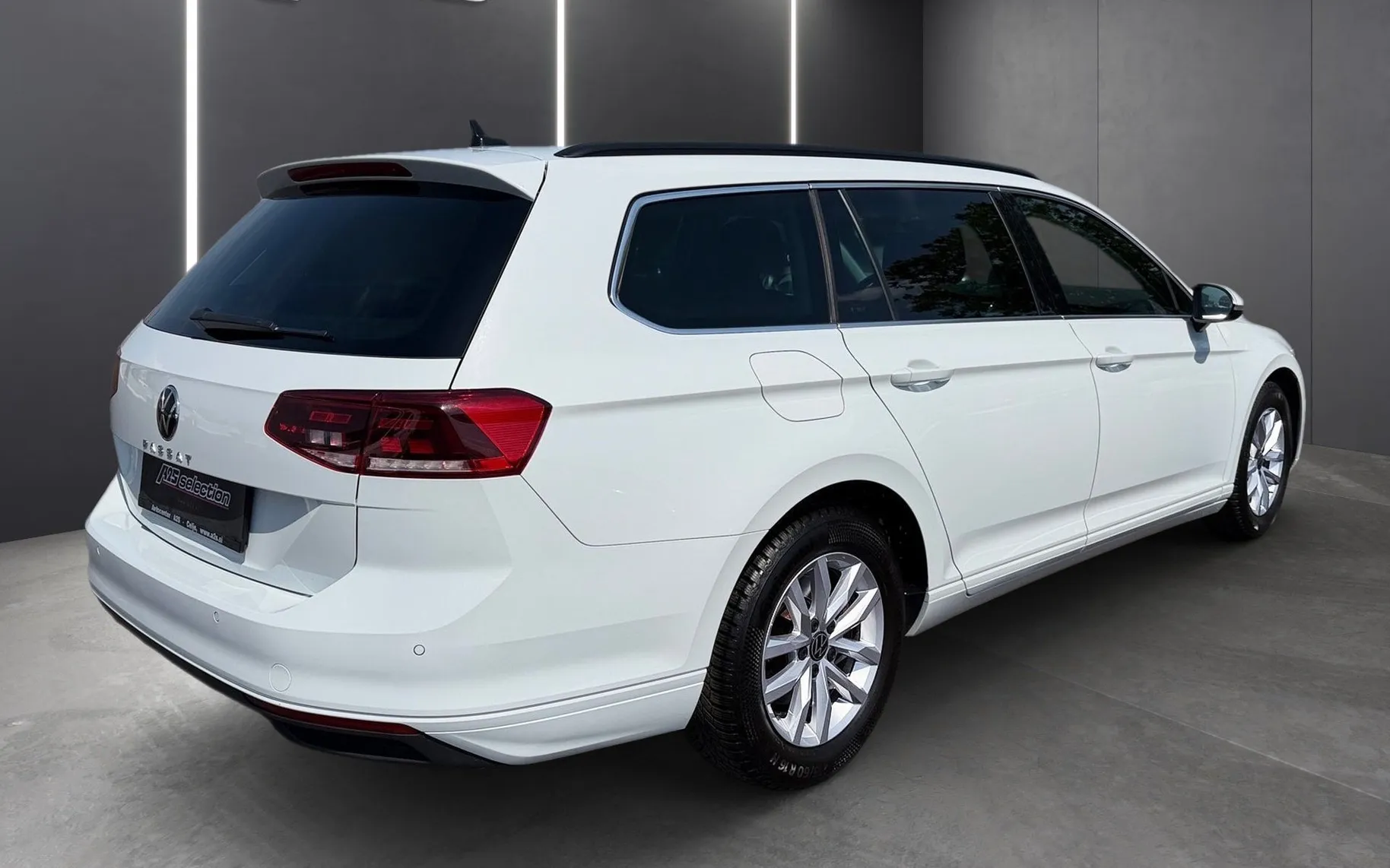 Zunanja slika - Volkswagen Passat Variant - 1.5 TSI BMT Business DSG-SLO-1.Lastnik-LED-ACC.... - 3