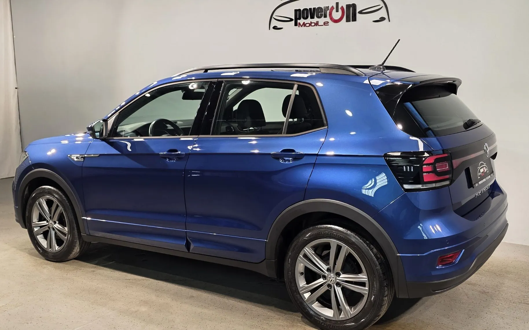 Zunanja slika - Volkswagen T-Cross - 1,0 TSI BMT R-Line 1.LAST SLO LED PDC ALU - 3