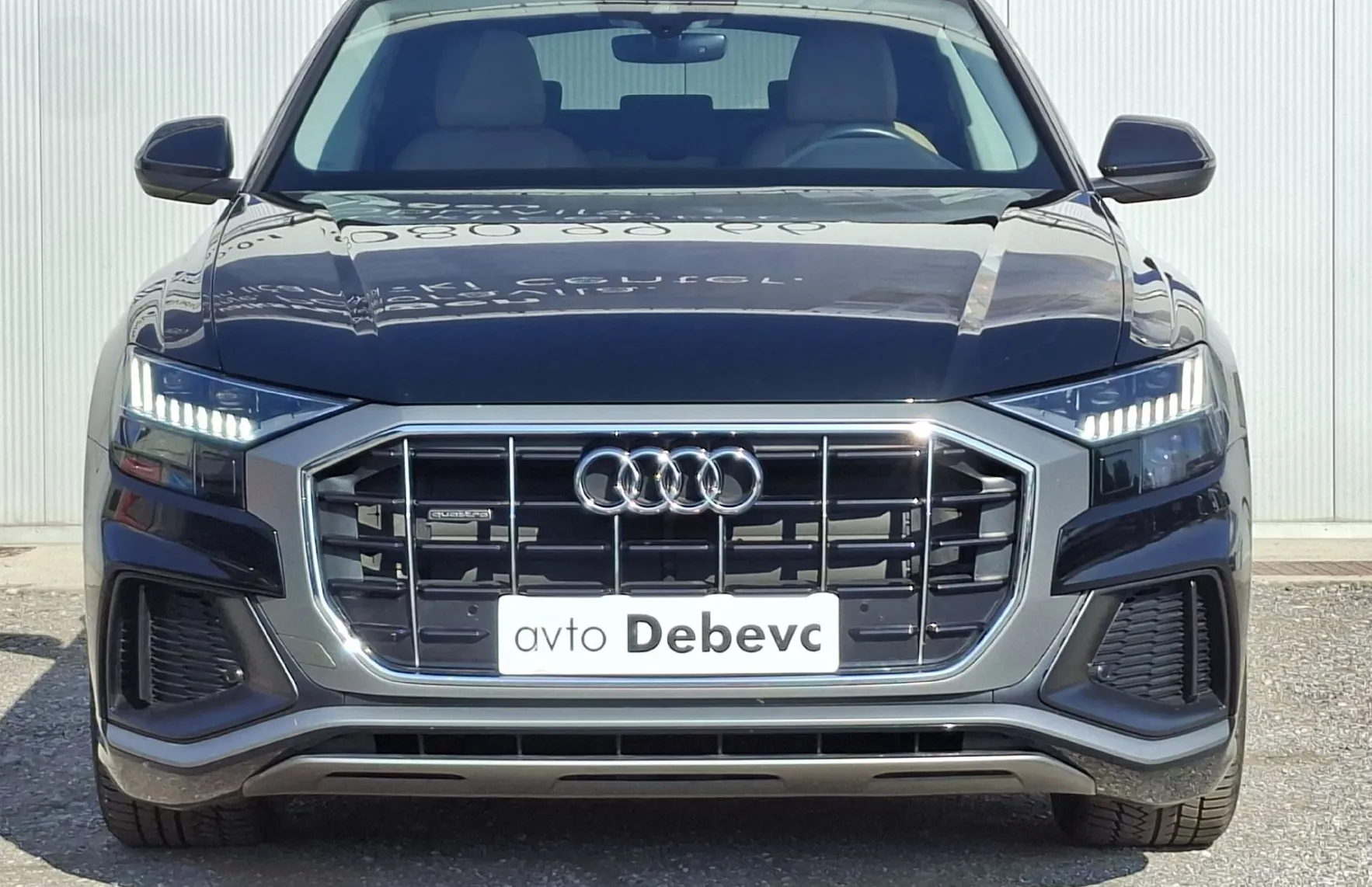 Zunanja slika - Audi Q8 - 45 TDI S-Line Quattro - 2