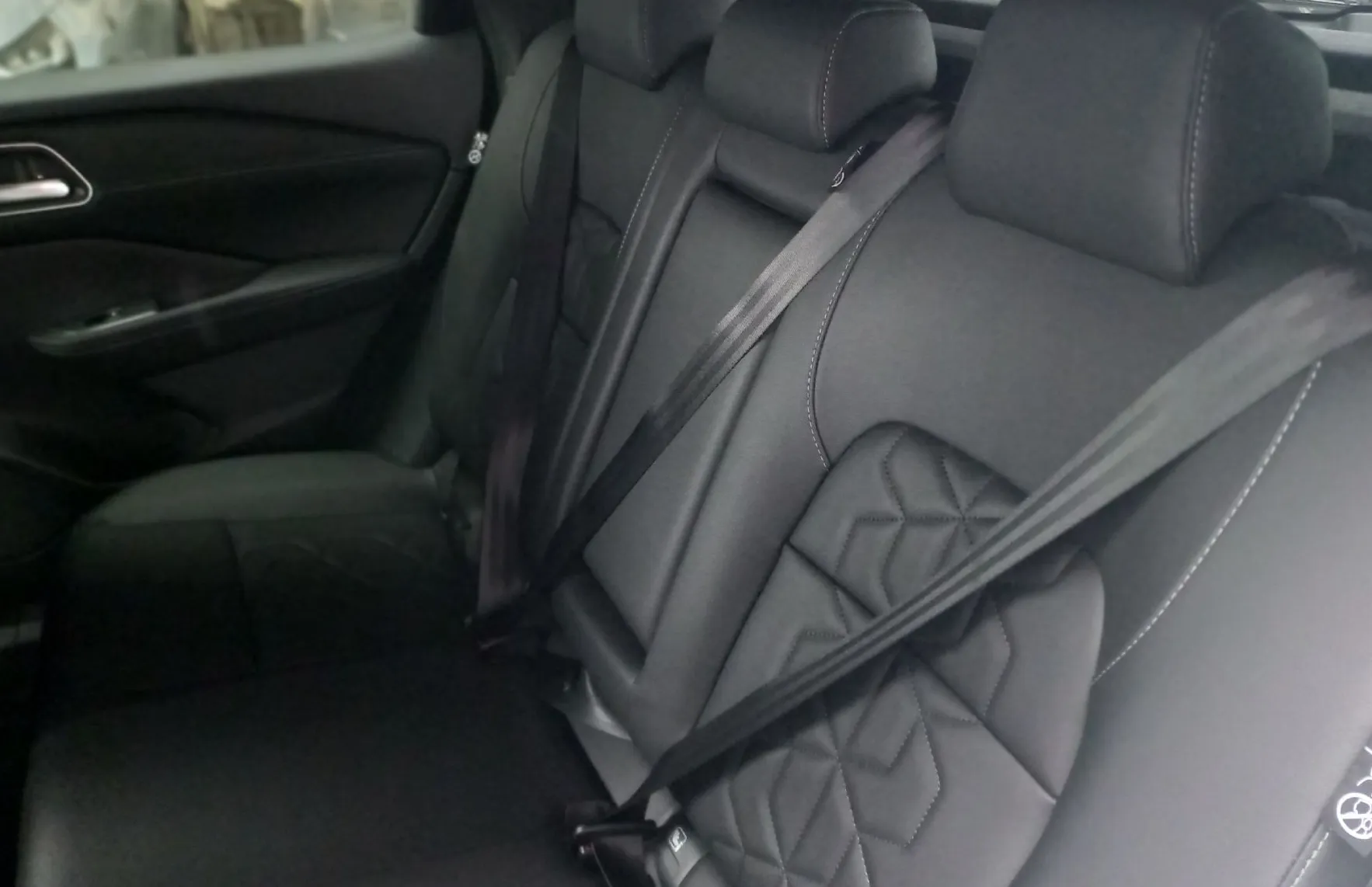 Zunanja slika - Nissan Qashqai - 1.3 DIG-T MHEV Tekna X-Tronic - 9