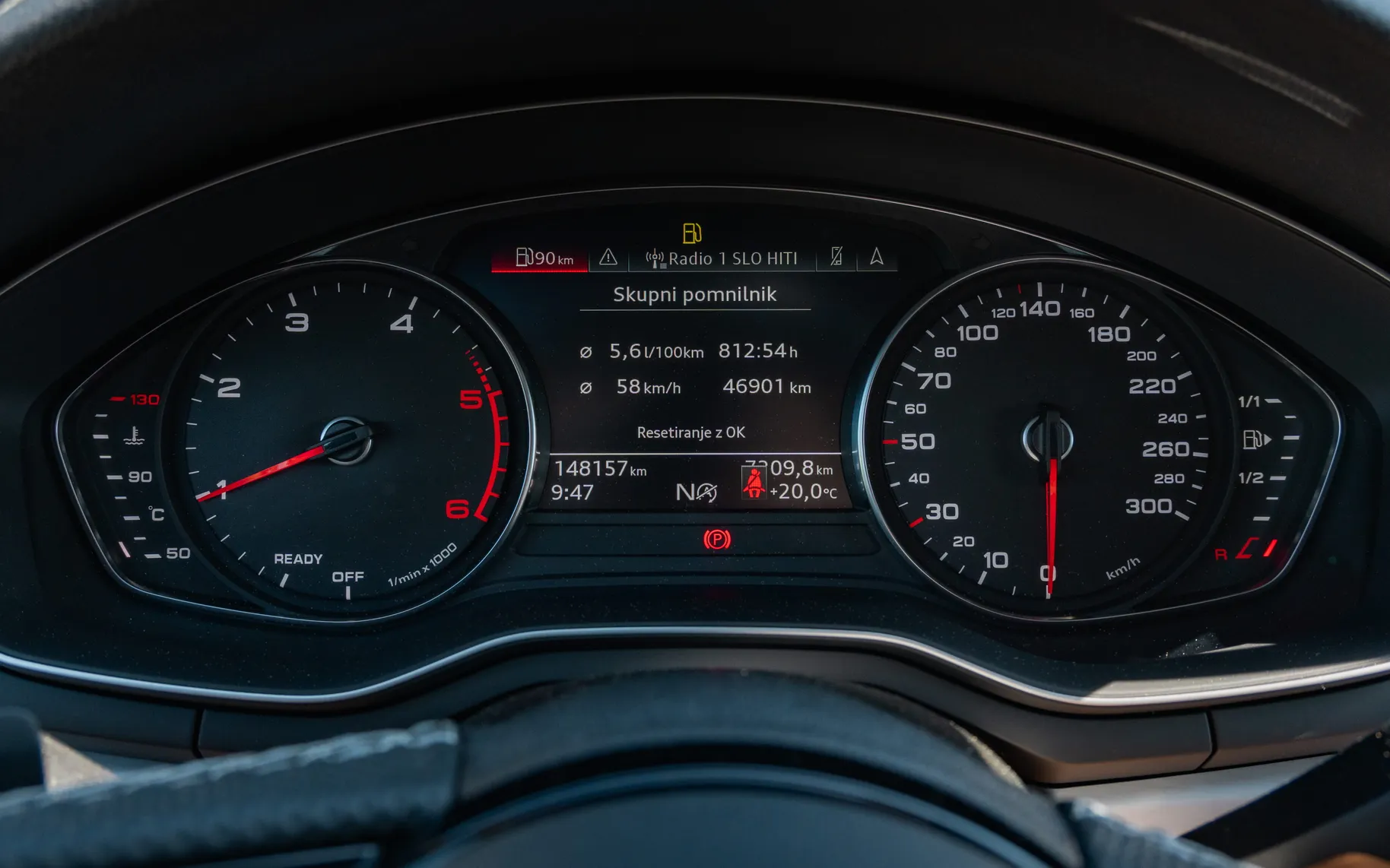 Notranja slika - Audi A4 - Avant quattro 50 TDI S line Tiptronic - 11