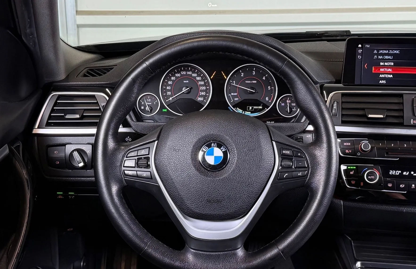 Zunanja slika - BMW Serija 3 - Touring: 320D XDRIVE - SPORT - KAMERA - FULL LED - HEAD - 9
