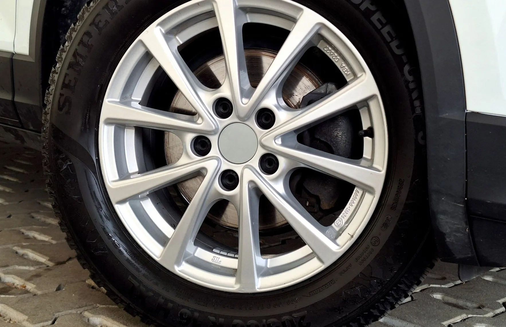 Zunanja slika - Volkswagen T-Roc - 1.6 TDI Comfortline•SLO•GRETJE SEDEŽEV•KAMERA•PDC• - 8