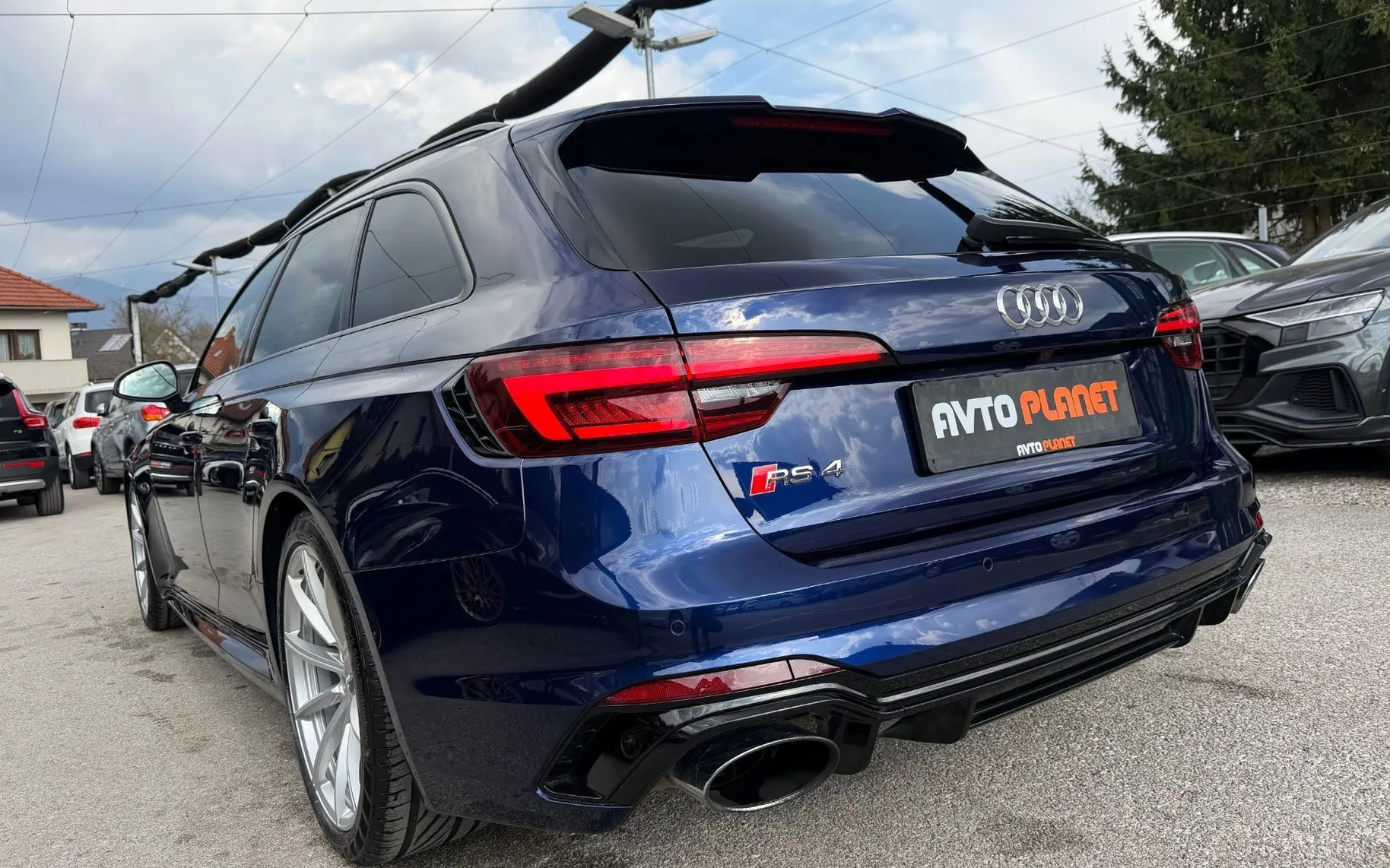 Zunanja slika - Audi RS4 Avant - 2.9 TFSI Quattro AUT. HD MATRIX B.O. ACC ALU 19 - 2