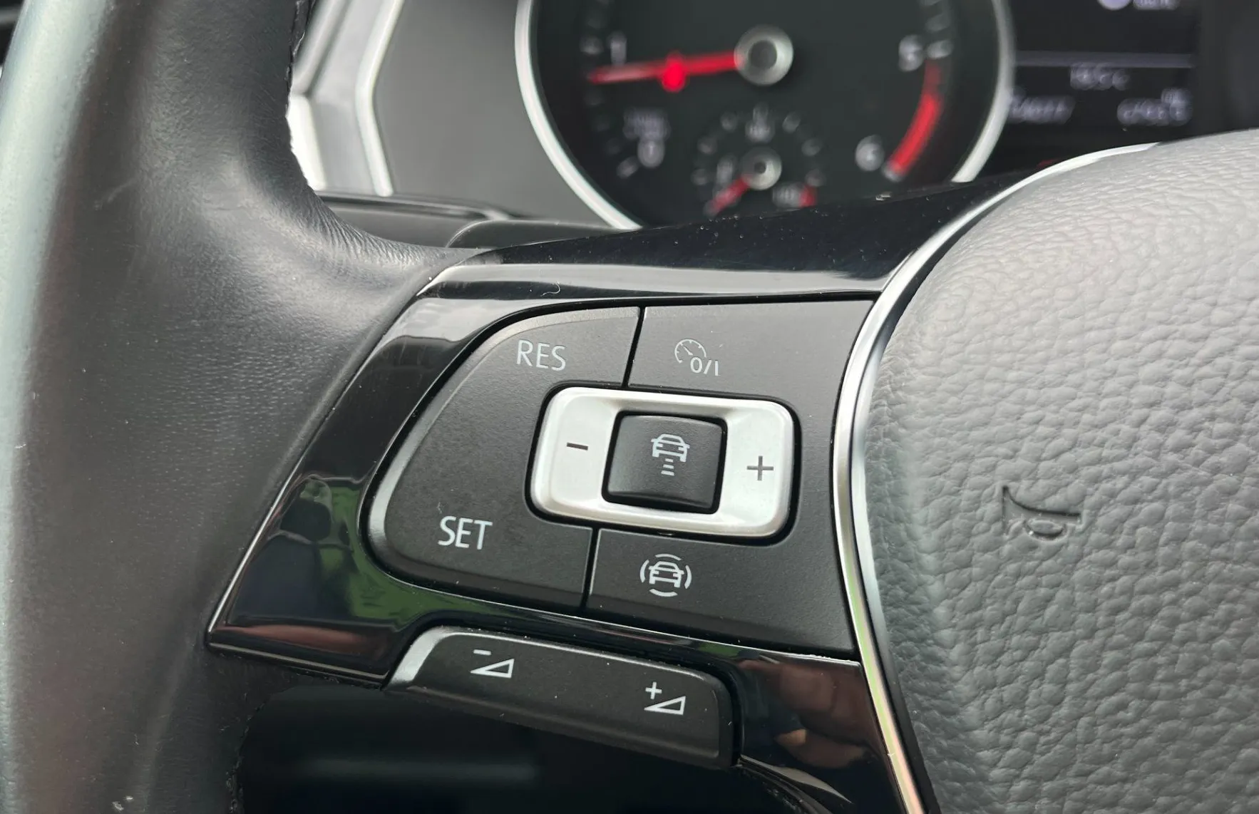 Zunanja slika - VW Passat - Variant 2.0 TDI BMT Comfortline DSG. VZR. KAM.2XPDC. NAVI - 15