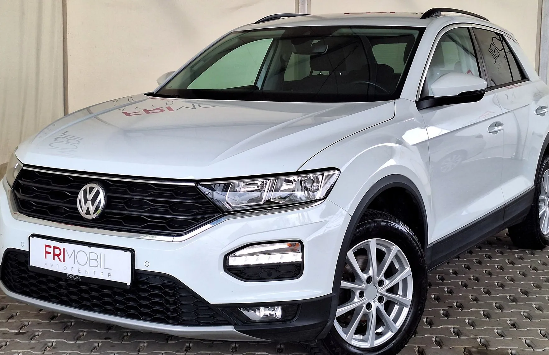 Zunanja slika - VW T-Roc - 1.6 TDI Comfortline•SLO•GRETJE SEDEŽEV•KAMERA•PDC• - 1