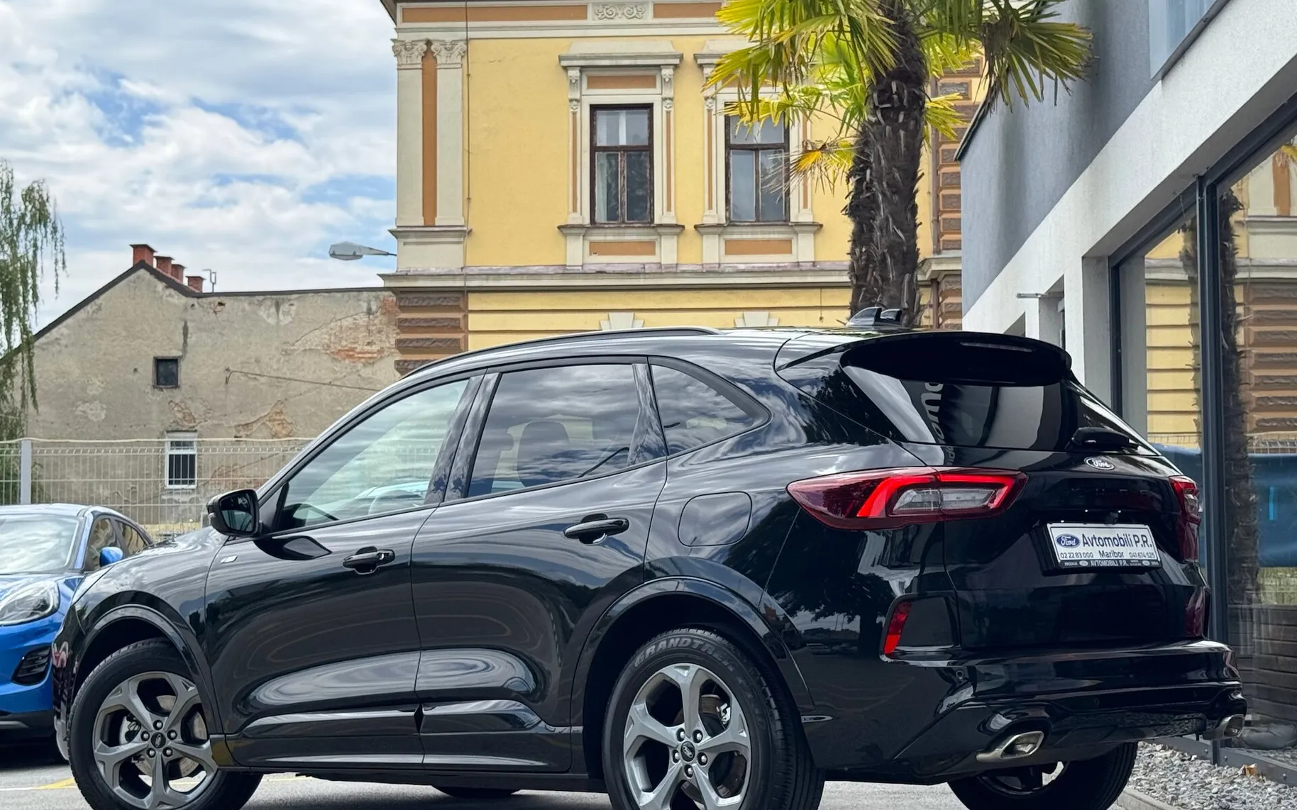 Zunanja slika - Ford Kuga - 1.5 EcoBoost ST-LINE AVT 186KM SLO FULL LED NAVI - 5