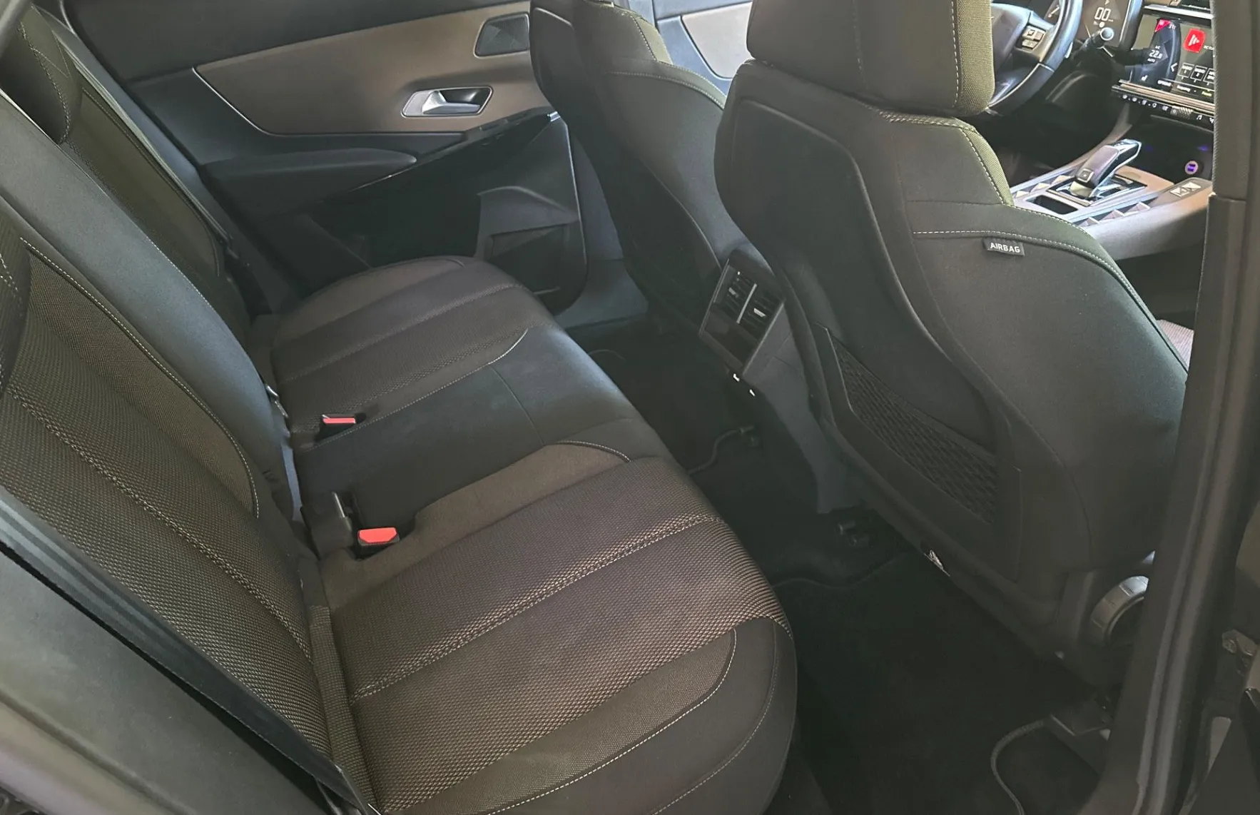 Zunanja slika - DS DS 7 Crossback - 1.6 PT Business-KAMERA-NAVI-18COL-GRETJE SEDEŽEV.. - 10