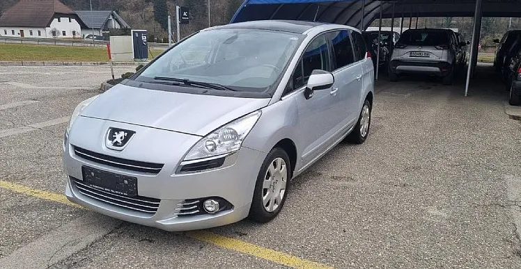 Zunanja slika - Peugeot 5008 - 1.6 HDI - 1