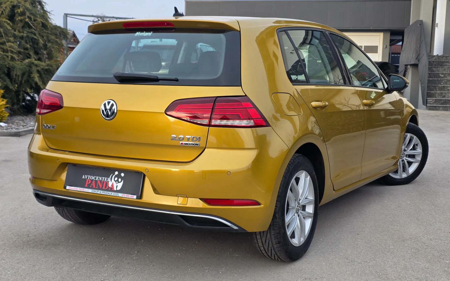 Zunanja slika - Volkswagen Golf - 2,0 TDI BMT Highline 4x4 - 4