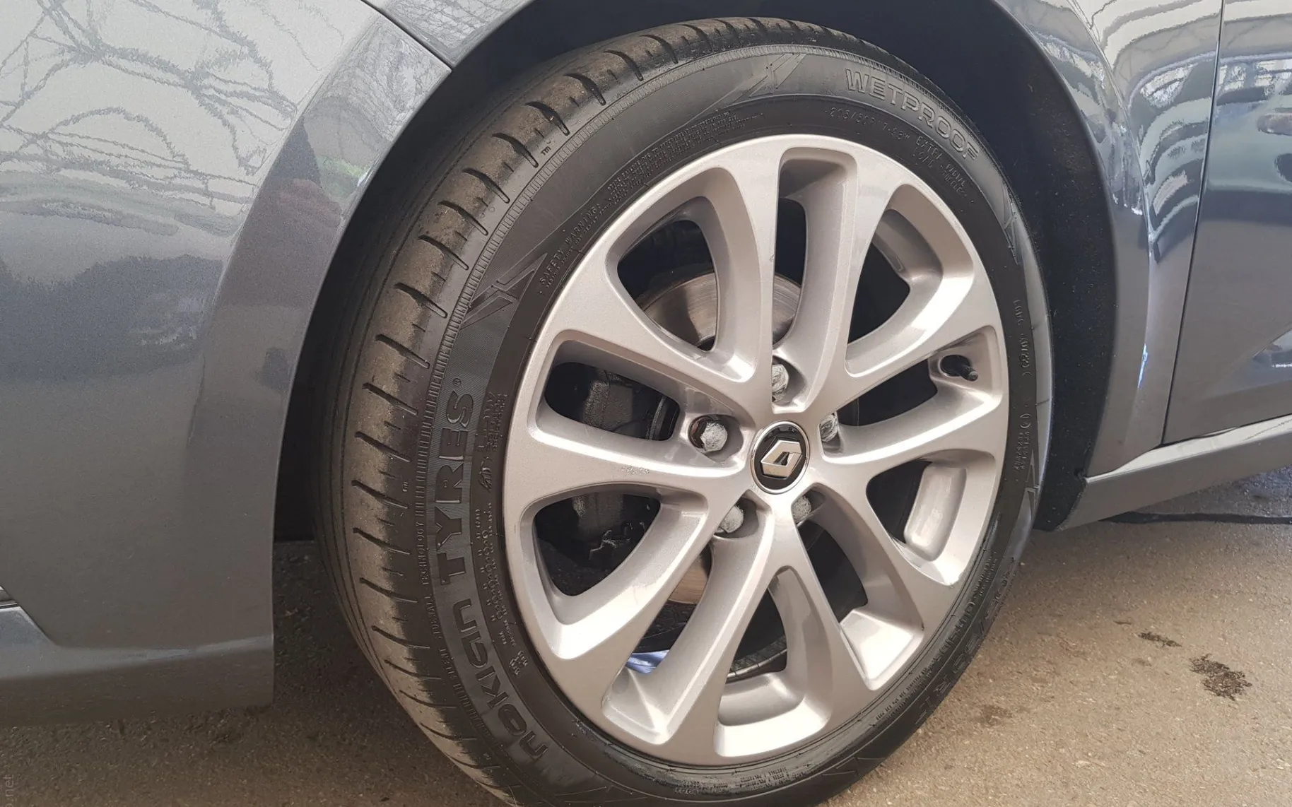 Zunanja slika - Renault Mégane - Grandtour dCi 110 Intens GLAVNI SERVIS - 17