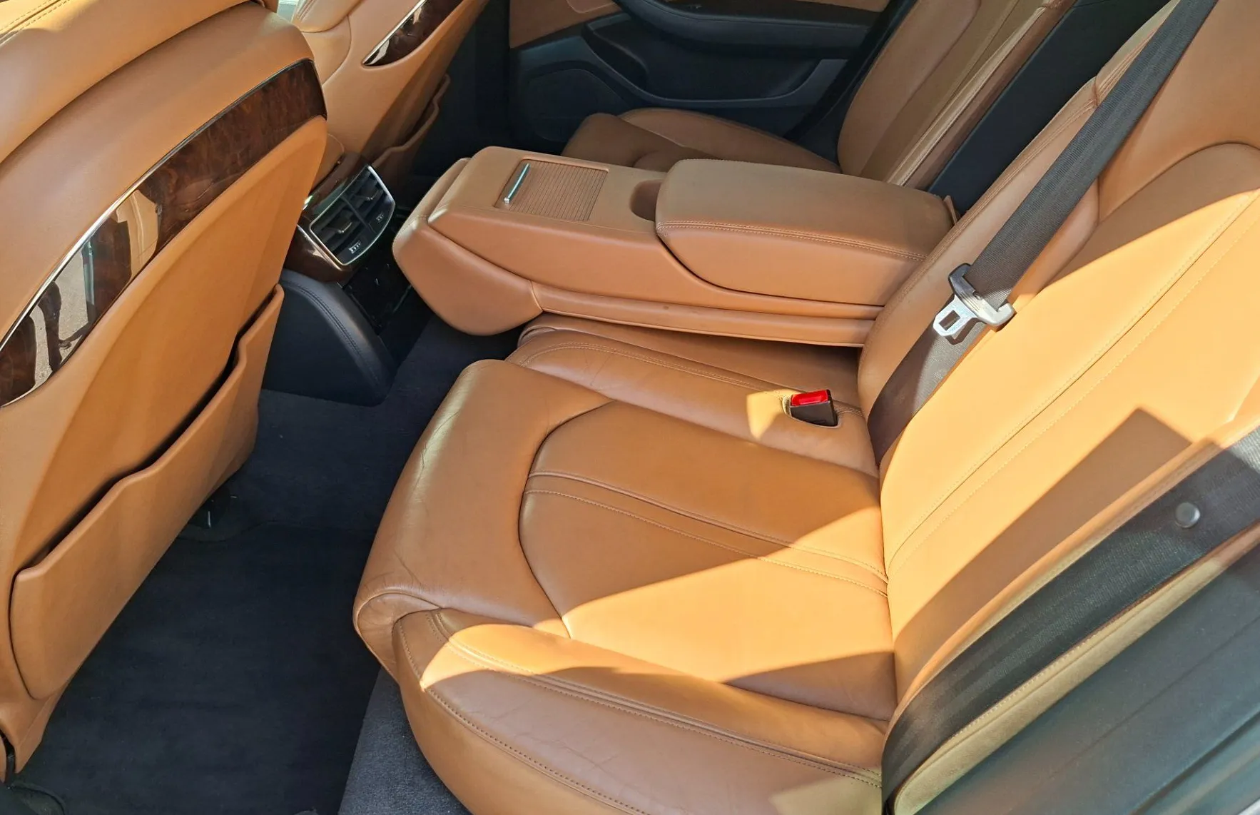 Zunanja slika - Audi A8 - quattro 4.2 TDI clean diesel Tiptronic - 9