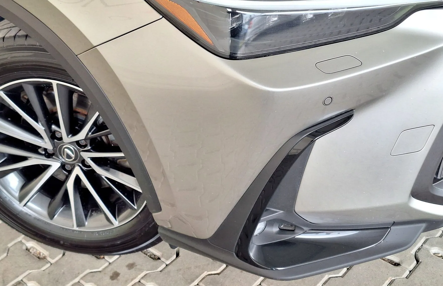 Zunanja slika - Lexus NX - 350h AWD Executive•KAM360•AMBIENT•HEAD-UP•MEMORY•. - 7
