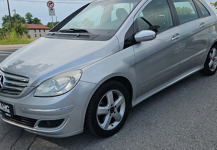 Zunanja slika - Mercedes-Benz B-Razred - 200 CDI 140ks °AUTOMATIC° °16-COL° - 1