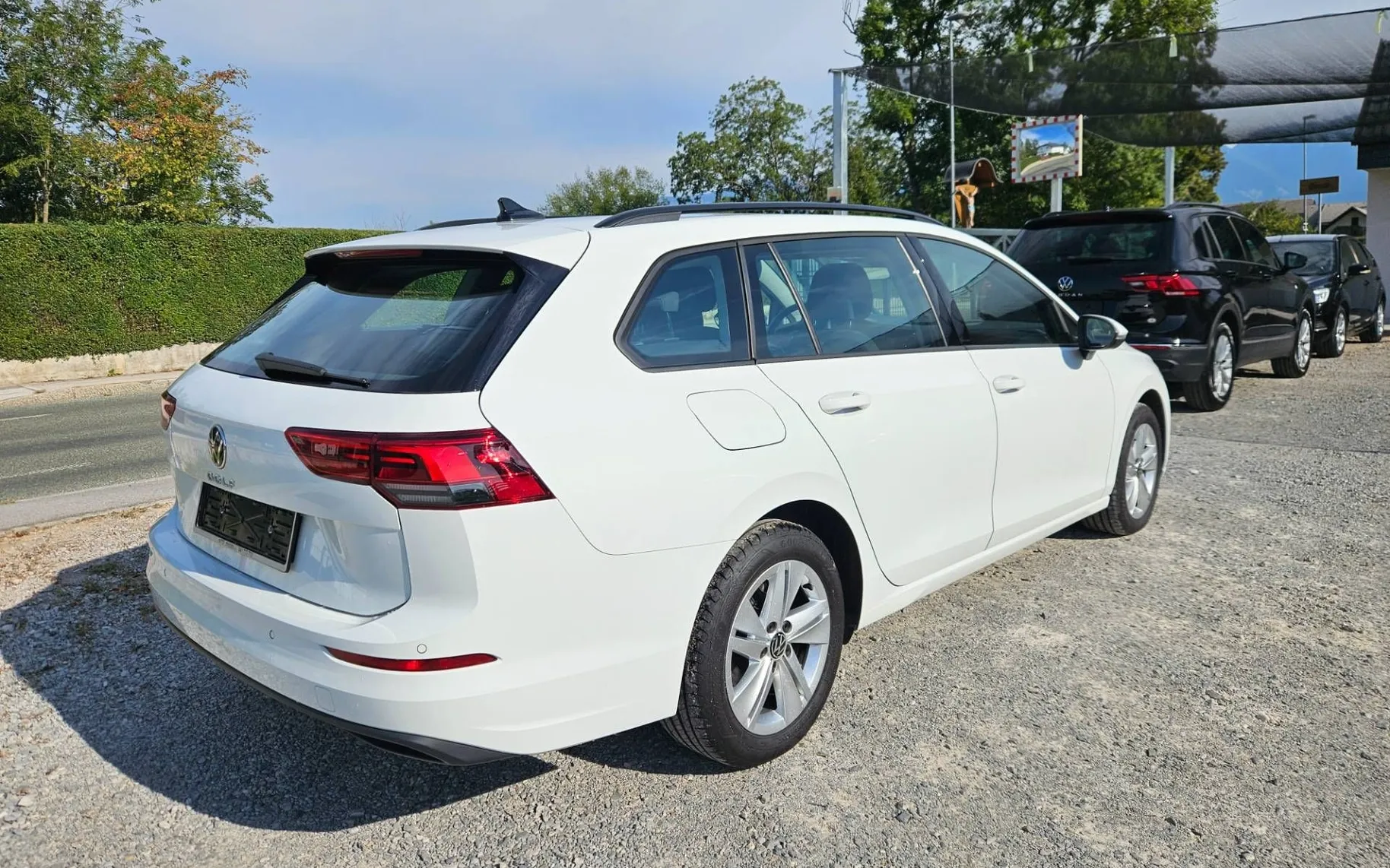 Zunanja slika - Volkswagen Golf Variant - 2.0 TDI BMT 1.LASTNIK SLO VIRTUAL  AMBIENT - 3