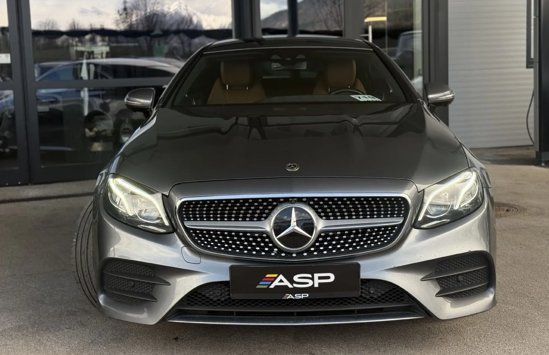 Zunanja slika - Mercedes-Benz E-Razred - E Coupe 300 AMG Line - 3