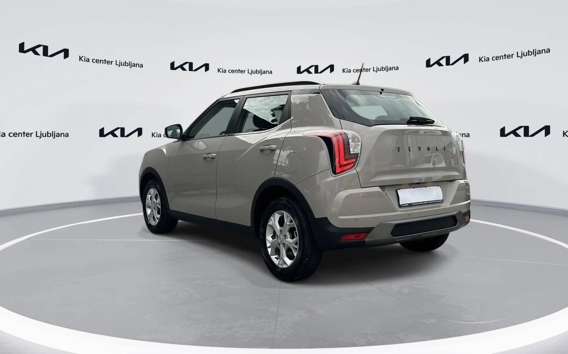Zunanja slika - SsangYong Tivoli - 1.5 T-GDi Fresh 2WD M T - 7