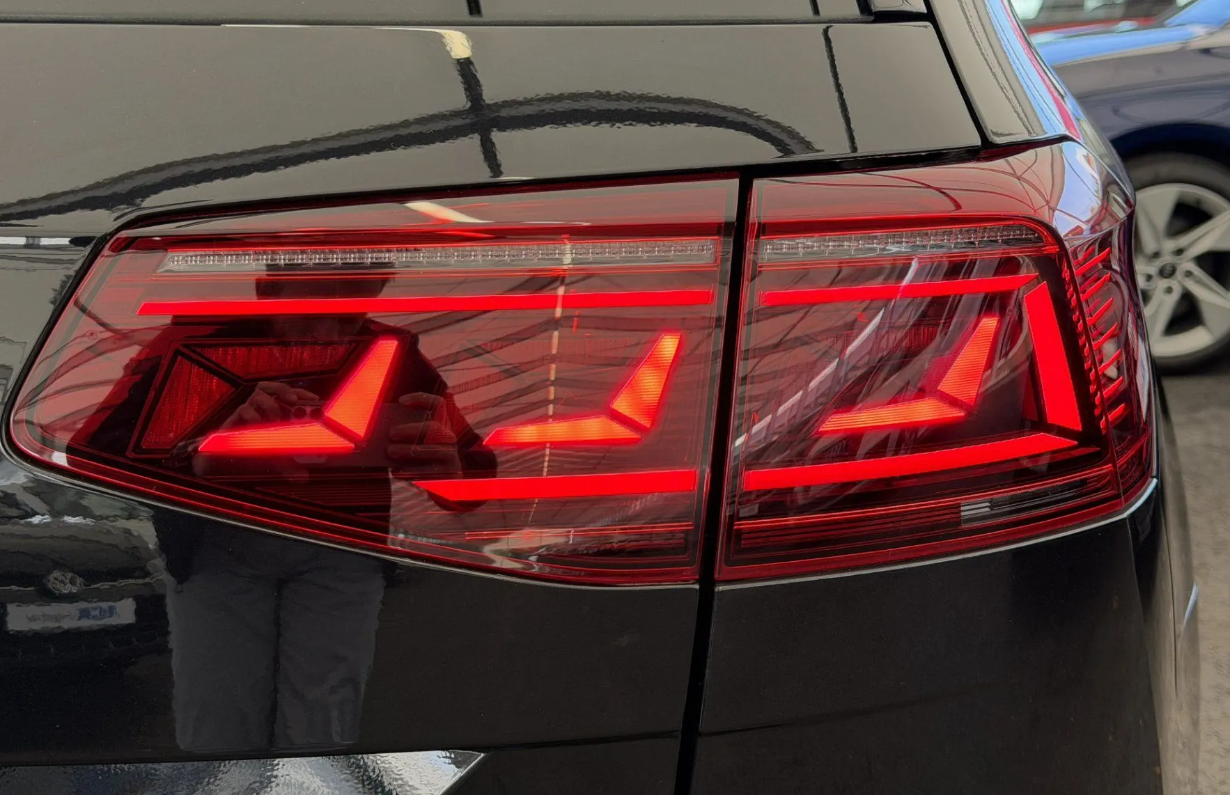 Zunanja slika - Volkswagen Passat - Variant 2.0 TDI Business DSG-MATRIX LED-EL PRTLJAŽNIK - 5