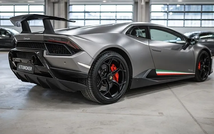 Zunanja slika - Lamborghini Huracan - LP 640-4 Performante VSA OPREMA - 5