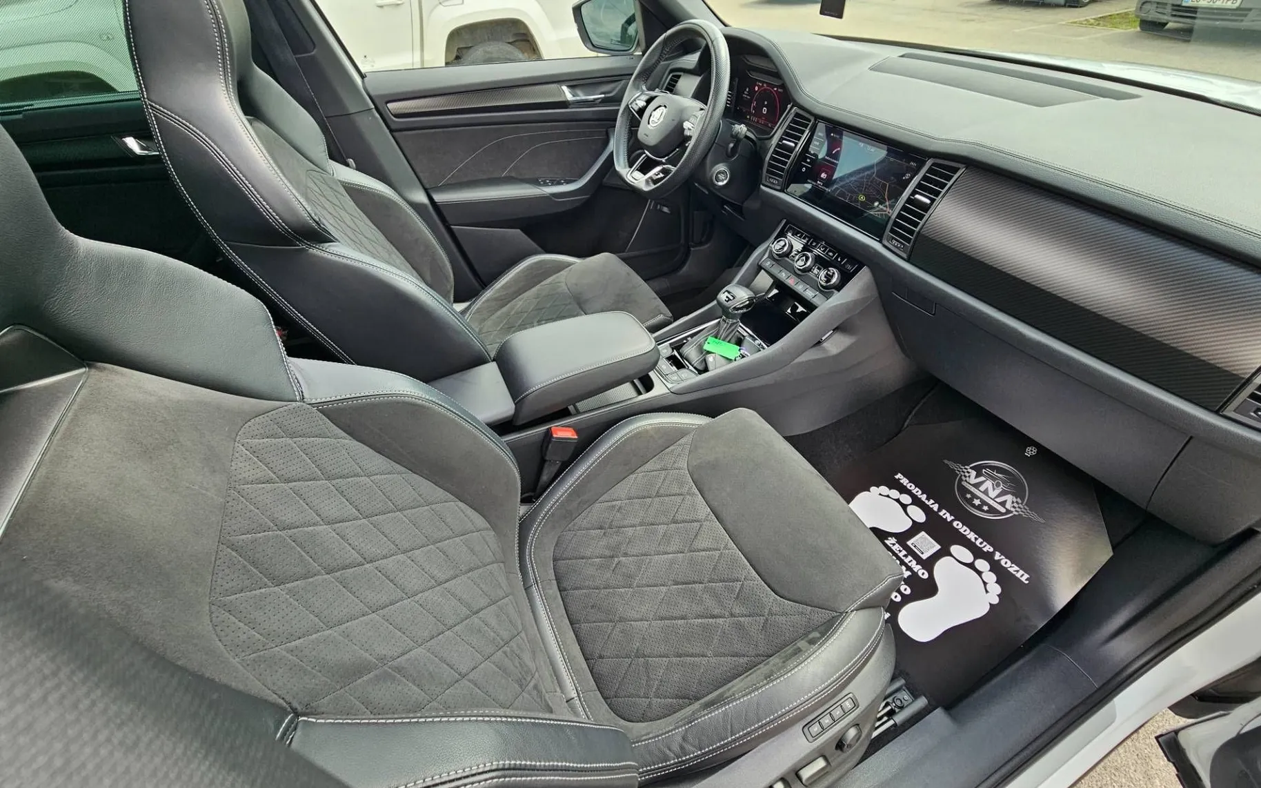 Notranja slika - Škoda Kodiaq - 4x4 2.0 TDI Sportline DSG |PANORAMA|VIRTUAL|ALU20| - 9