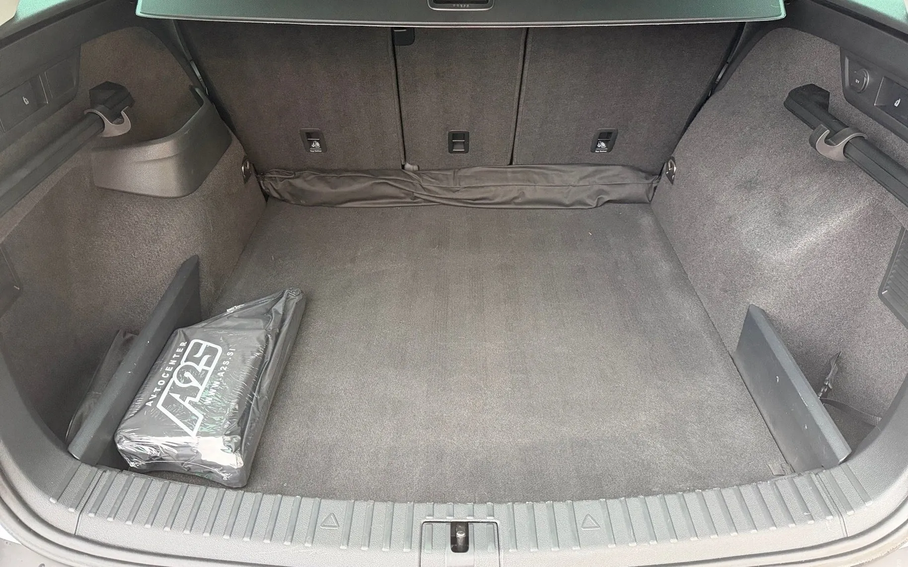 Notranja slika - Škoda Kodiaq - L K 2.0 TDI 110kW 4X4 DSG-Matrix LED-Mrtvi kot- - 12