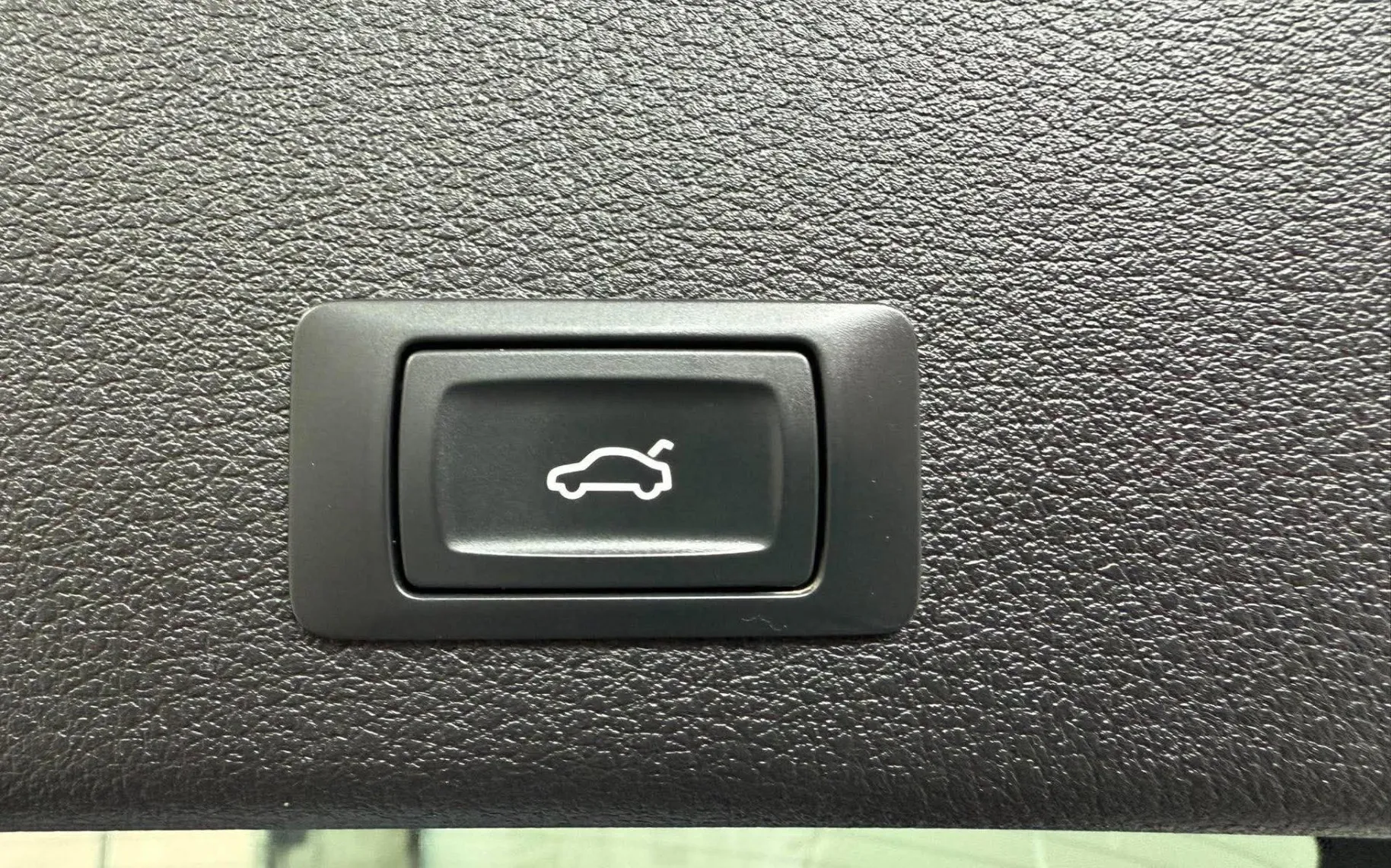 Zunanja slika - Audi e-tron - 50 quattro S line.NEMŠKI+4ALU.KAMERA.NAV.USNJE.LED - 13