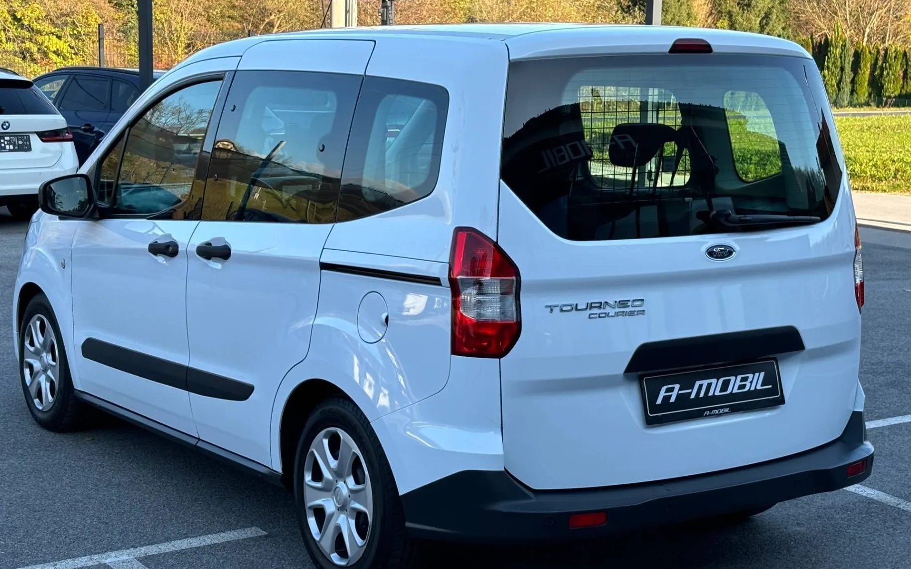 Zunanja slika - Ford Tourneo - Courier 1.5 Tdci KAMERA-NAVI-LEASING-LEANPAY... - 4