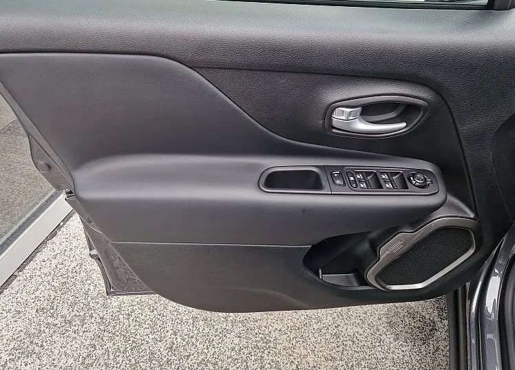 Zunanja slika - Jeep Renegade - 1.5 T4 DCT7 SUMMIT+ ZIMSKI BONUS - 2000 eur - 15