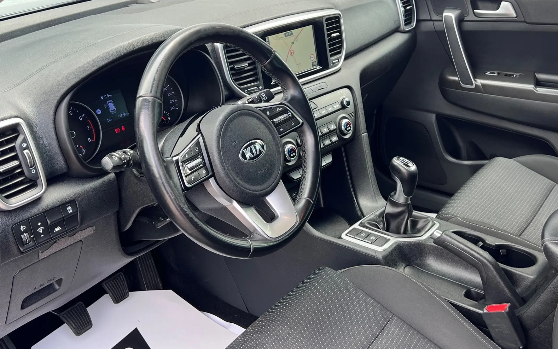 Notranja slika - KIA Sportage - 2WD 1.6 GDI+1. LAST+SLO+NAVI+PDC - 10