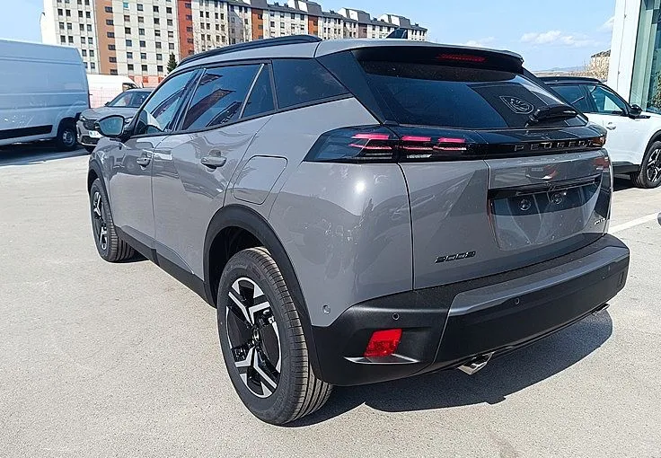 Zunanja slika - Peugeot 2008 - ALLURE HIBRID 145 e-DCT6-ACC-NAVI-KAMERA 360 - 3