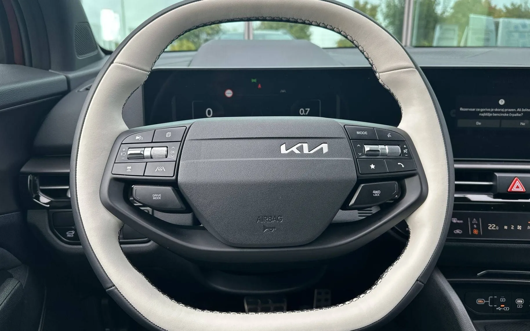 Notranja slika - KIA Sportage - 1.6 T-GDi AWD GT-Line. 7 DCT - 13