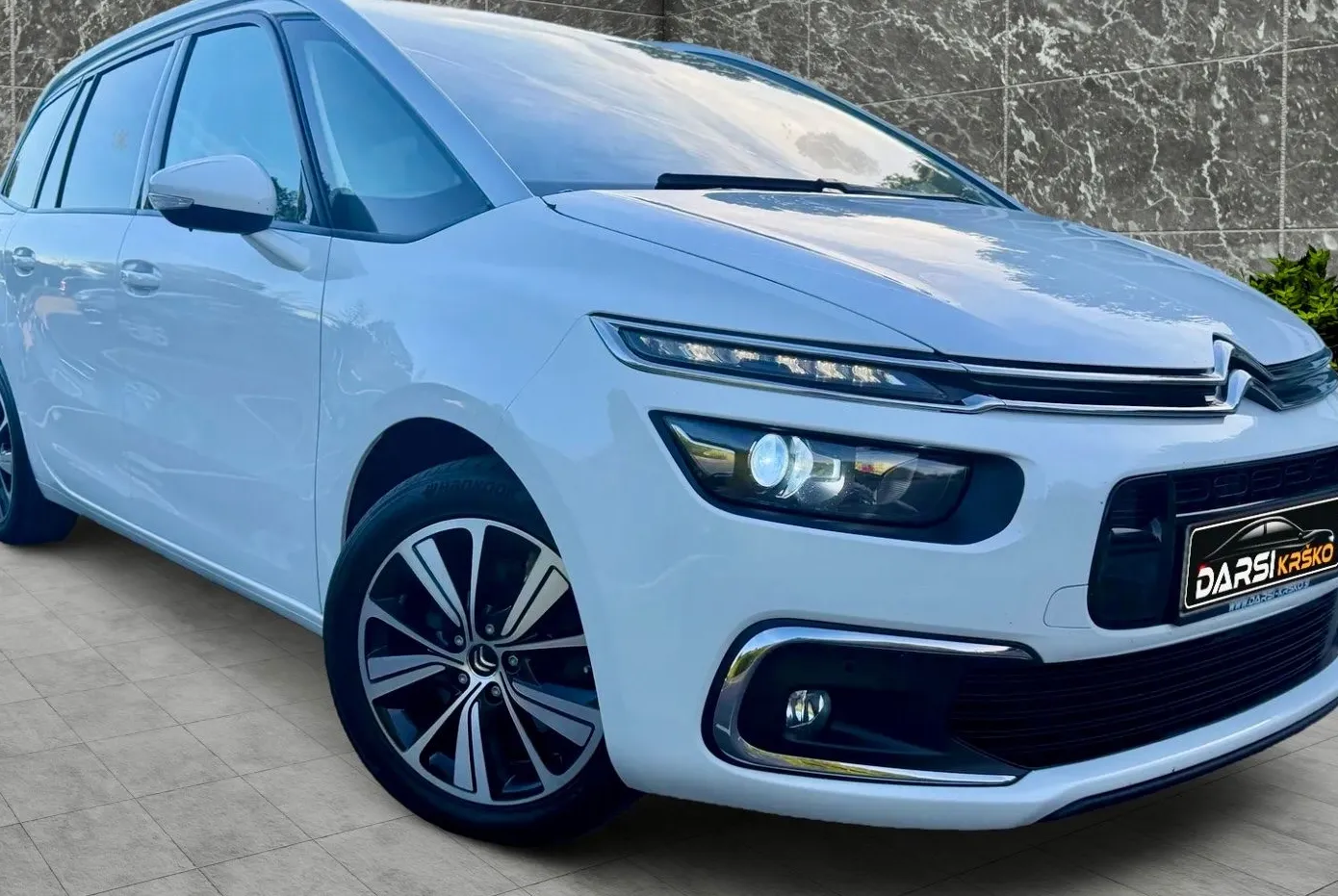 Zunanja slika - Citroën C4 Grand SpaceTourer - 2.0 HDi 163PS EAT8 SLO 1.LASTNIK BI-XENON PR - 4