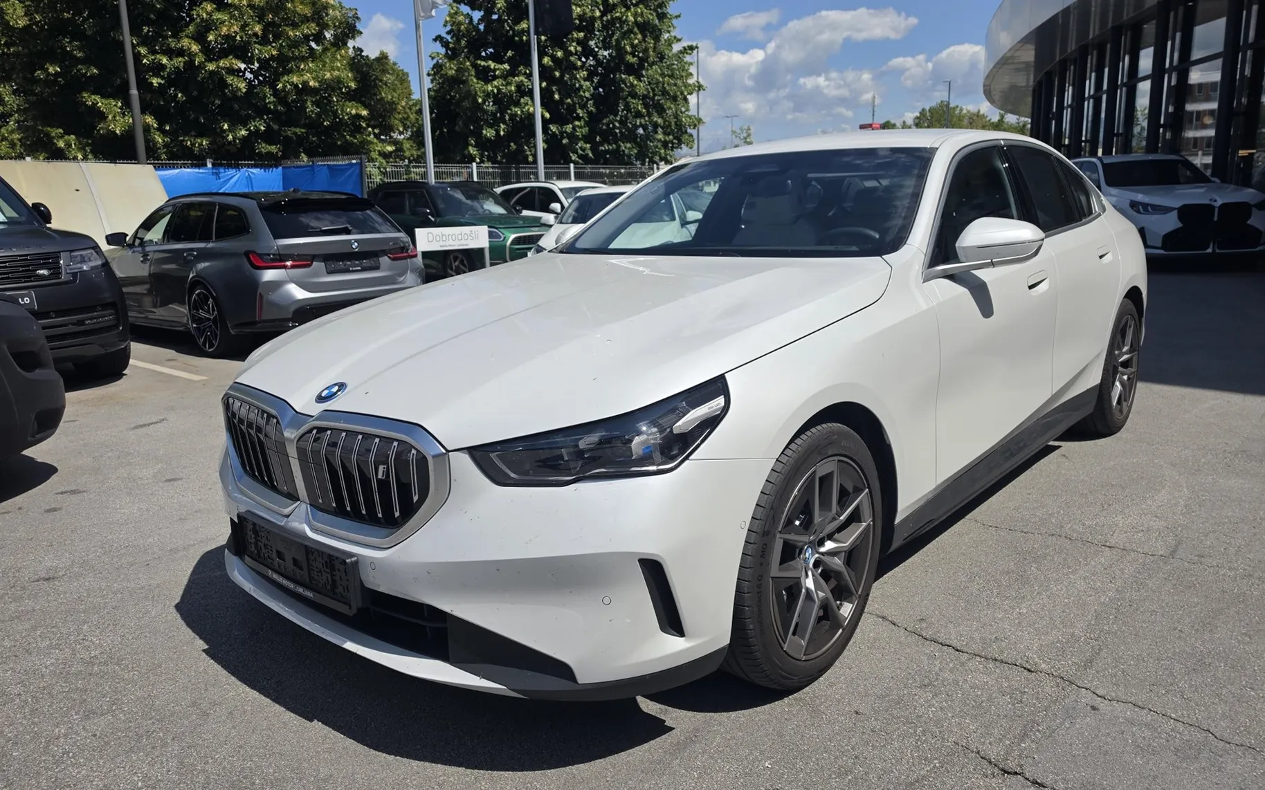 Zunanja slika - BMW i5 - eDrive40 Limuzina - 1