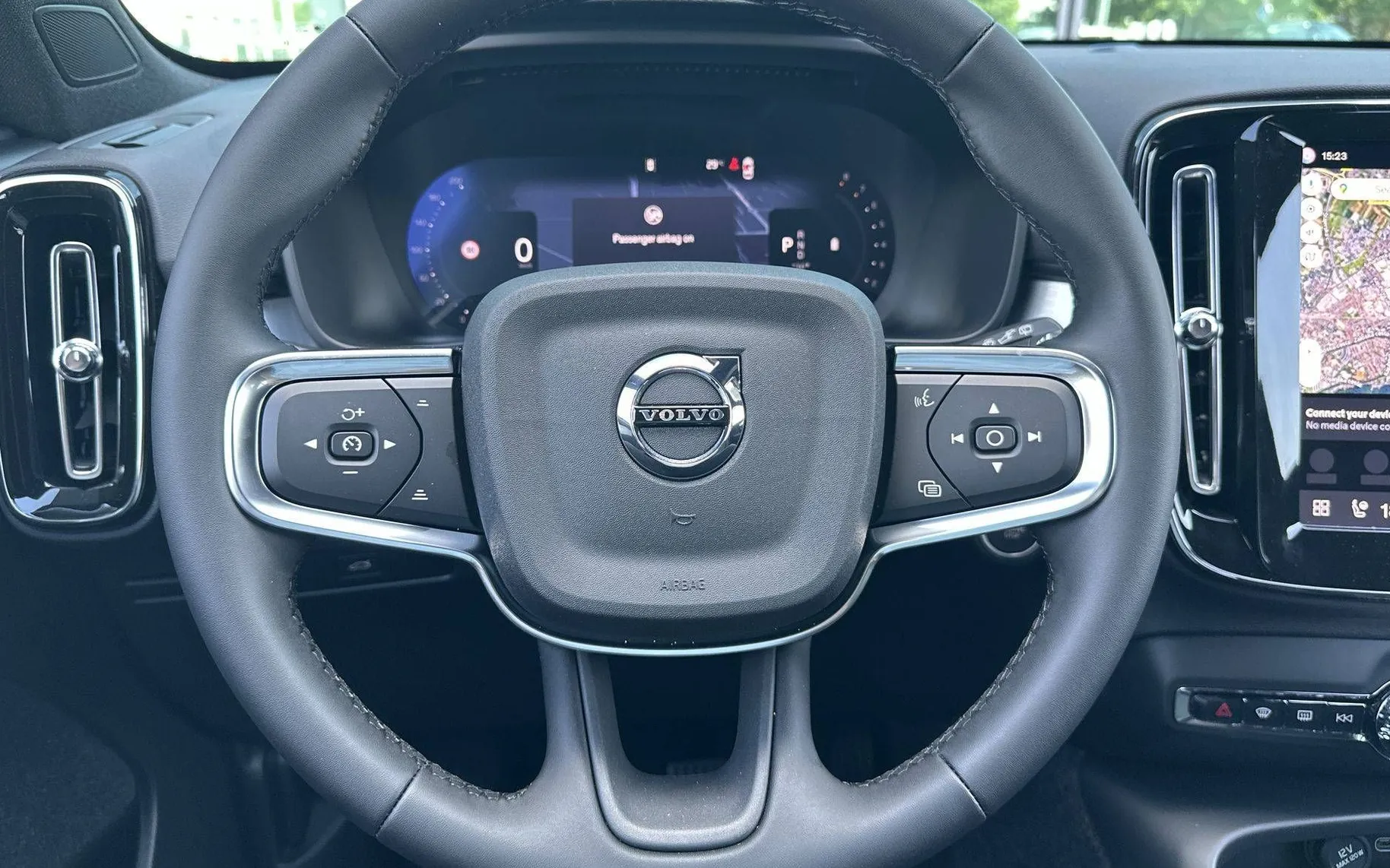 Zunanja slika - Volvo XC40 - B3P Core Avt. - 13